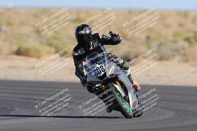 media/Oct-29-2022-CVMA (Sat) [[14c0aa3b66]]/Race 8 Supersport Middleweight/Folder 2/